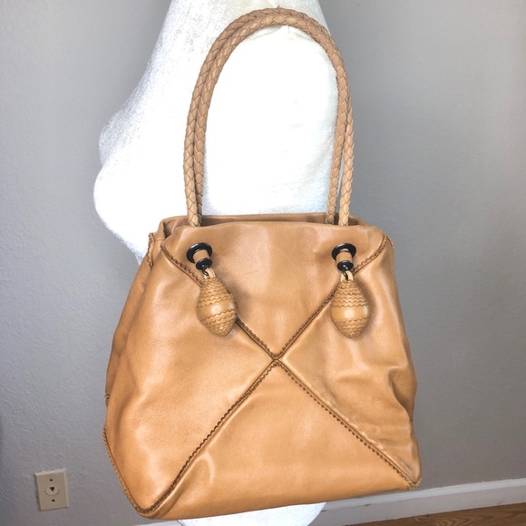 Bottega Veneta vintage authentic leather bag - Picture 1 of 16